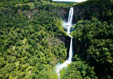 Karuru_falls_Aberdares